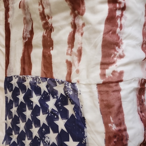 Gorgeous American Flag Infinity Scarf Very Lightweight Large NWOT - Picture 3 of 5